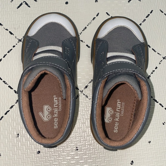 See Kai Run high top sneaker - Picture 2 of 8